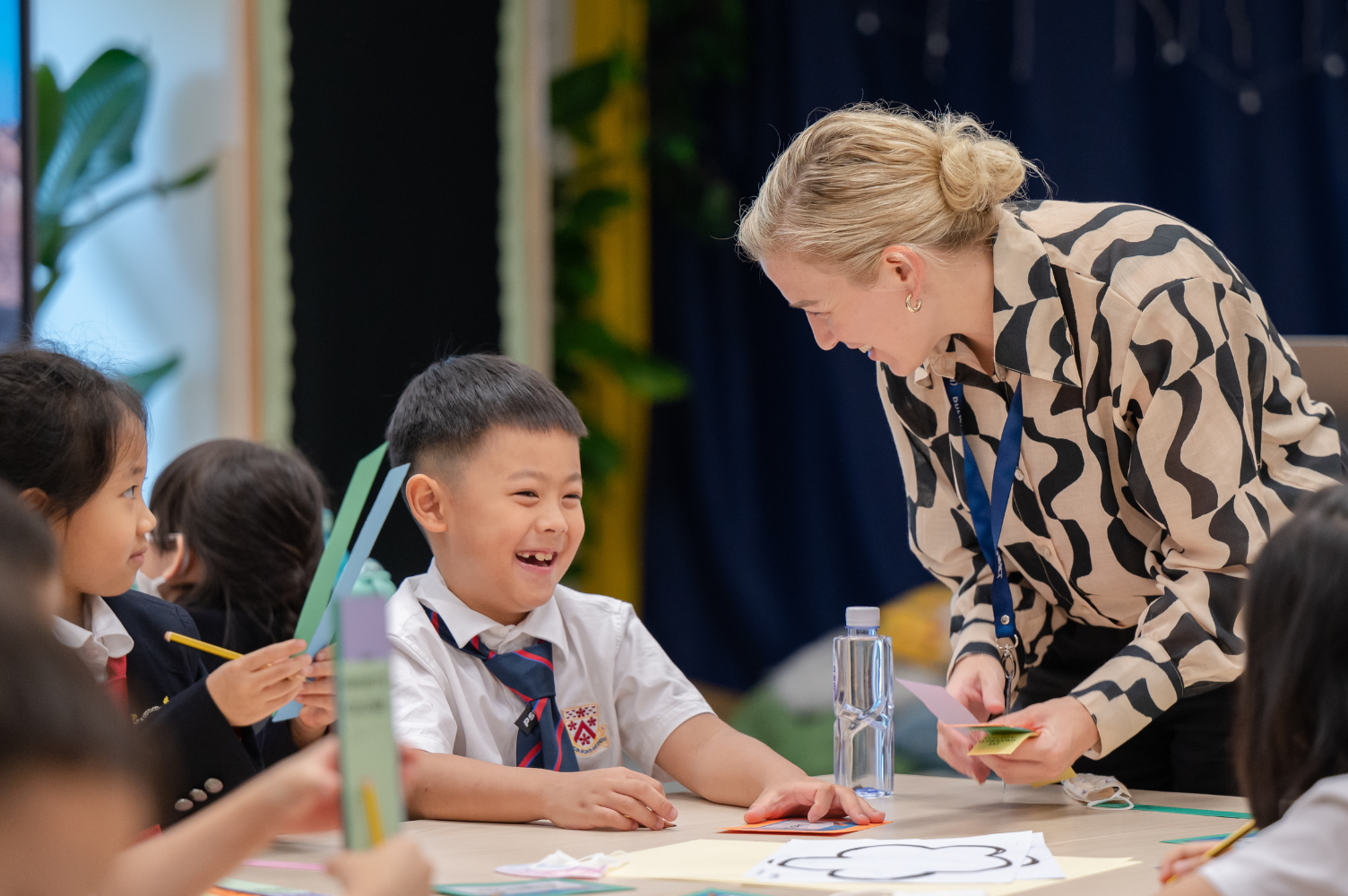 Teacher in an art class